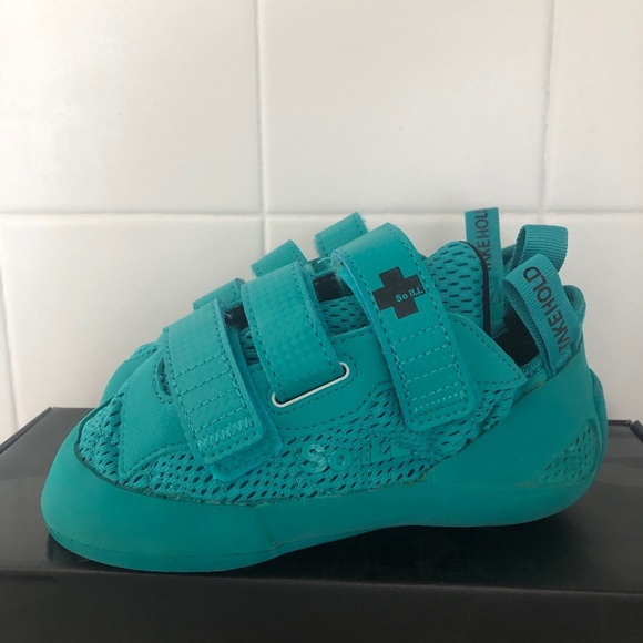 So Ill Shoes - So Ill runner climbing shoes